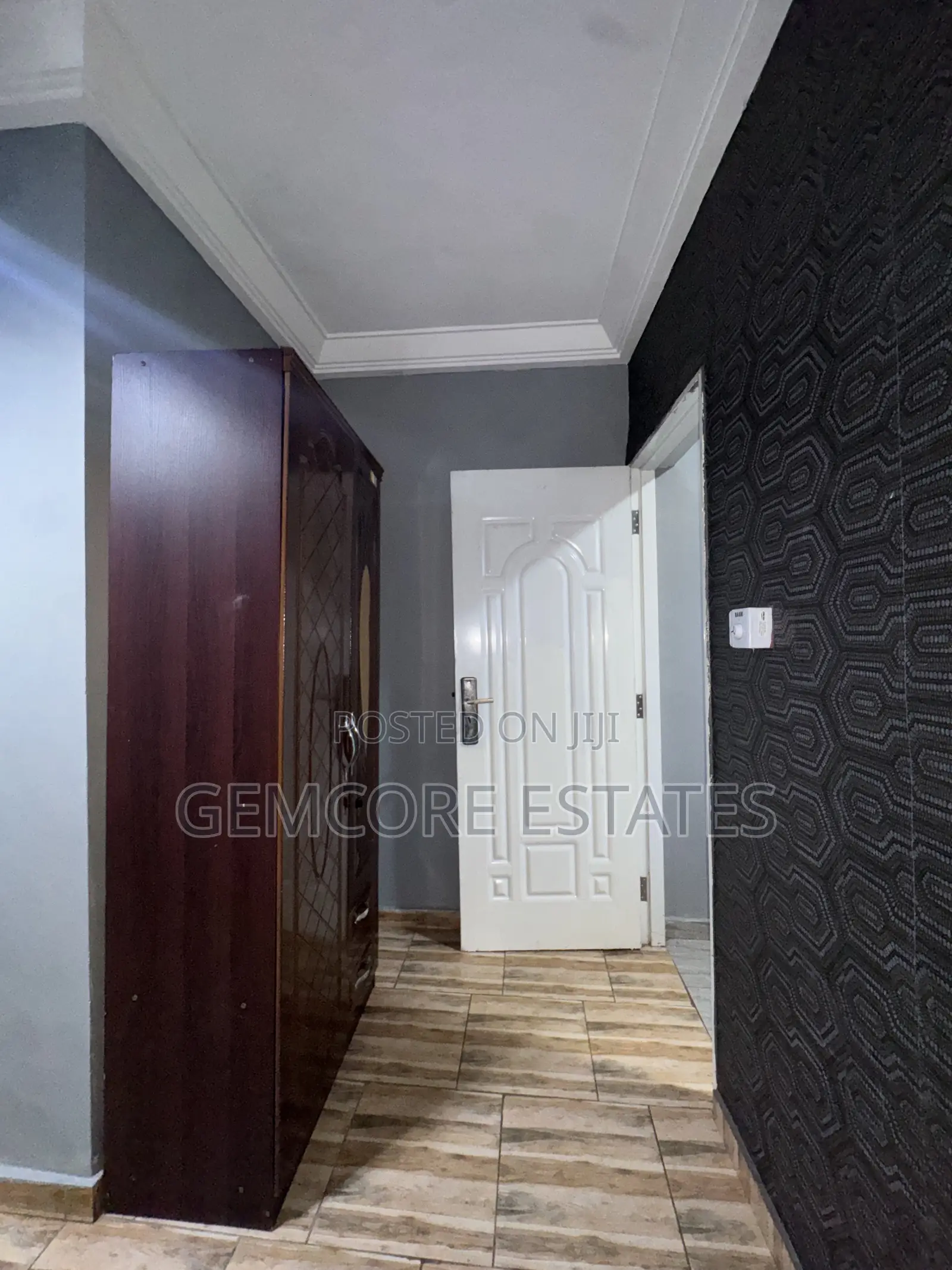 2bdrm Apartment in School Junction, Ashaley Botwe for rent