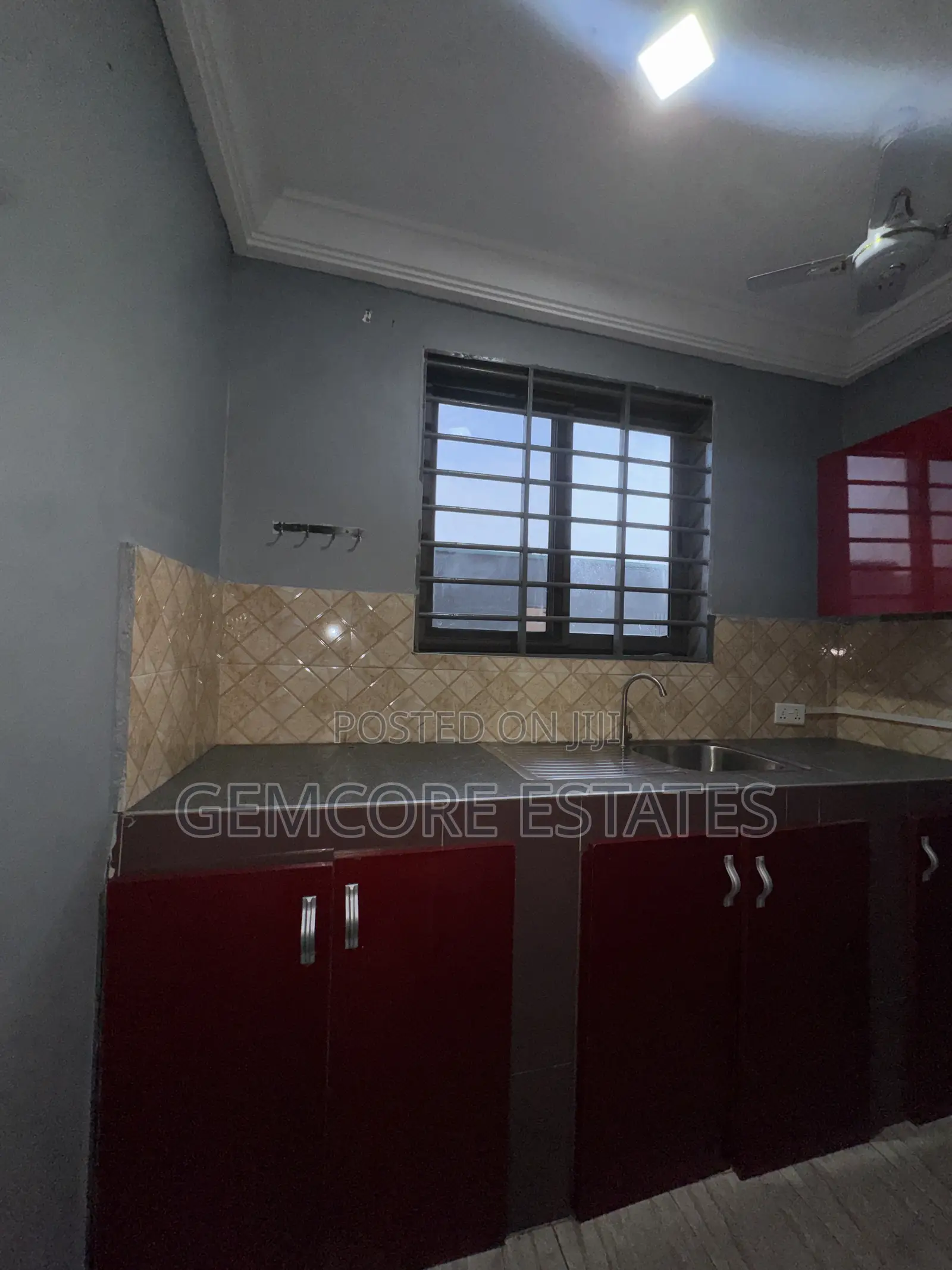 2bdrm Apartment in School Junction, Ashaley Botwe for rent