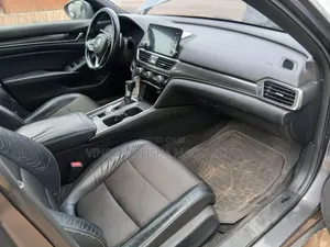 Honda Accord 2018 Gray