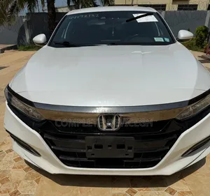 Honda Accord Sport (1.5L 4cyl Turbo CVT) 2019 White