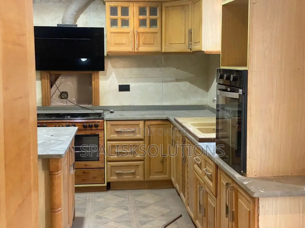 Furnished 7bdrm House in East Legon for sale