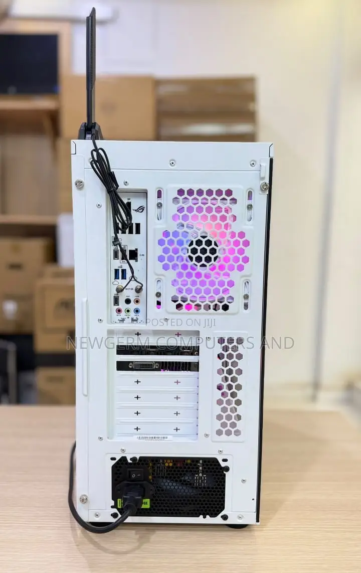 New Desktop Computer Asus A4110 32GB Intel Core i9 SSD 1T