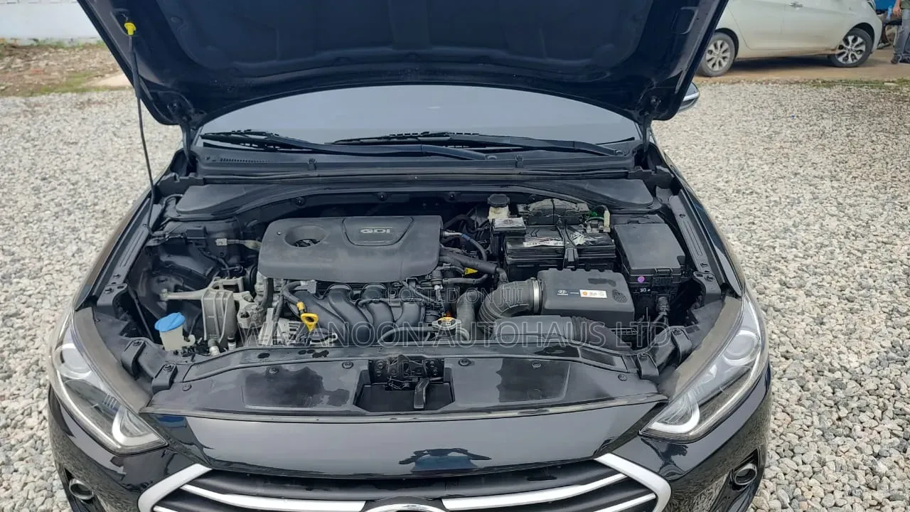 Hyundai Avante 2018 Black