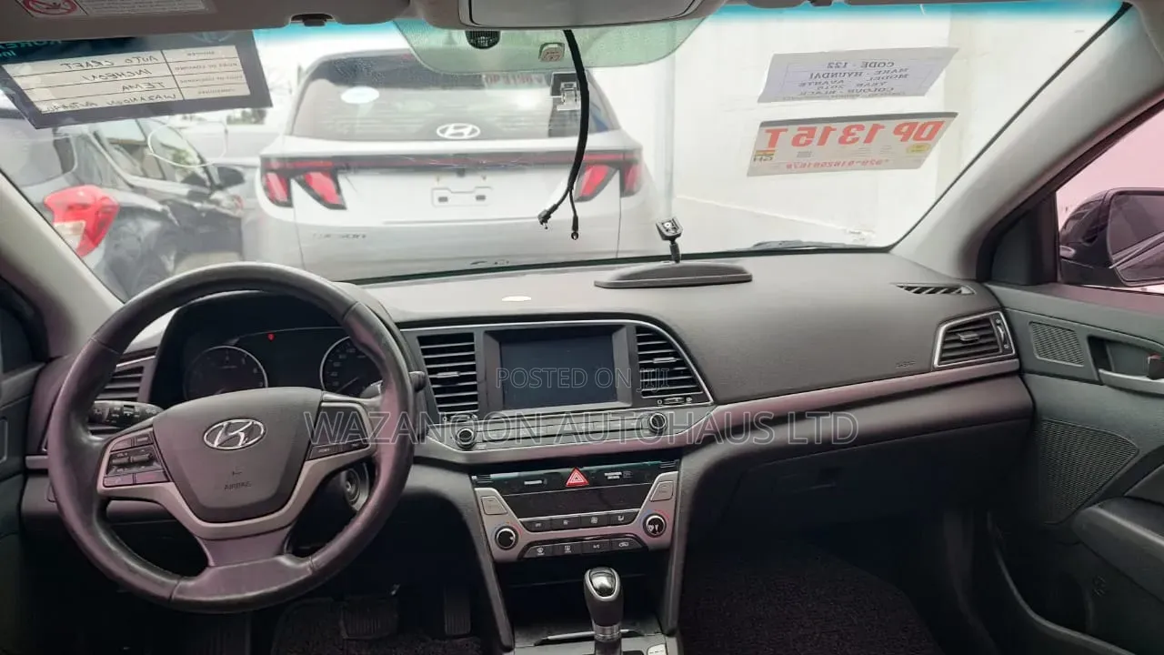 Hyundai Avante 2018 Black