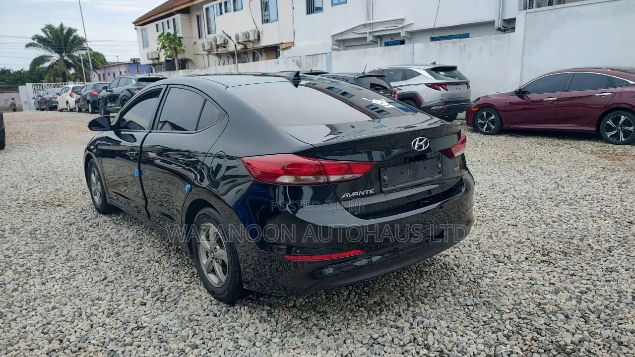 Hyundai Avante 2018 Black