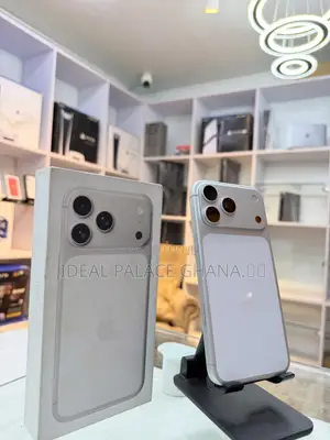 Apple iPhone 17 Pro Max 256 GB White