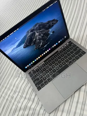 Laptop Apple MacBook Pro 2017 8GB Intel Core i5 SSD 256GB