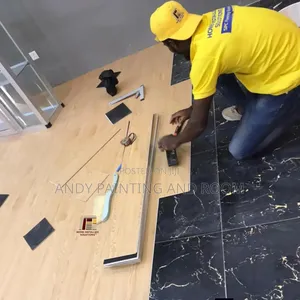 Signature Quality: Premium Vinyl Installation Service