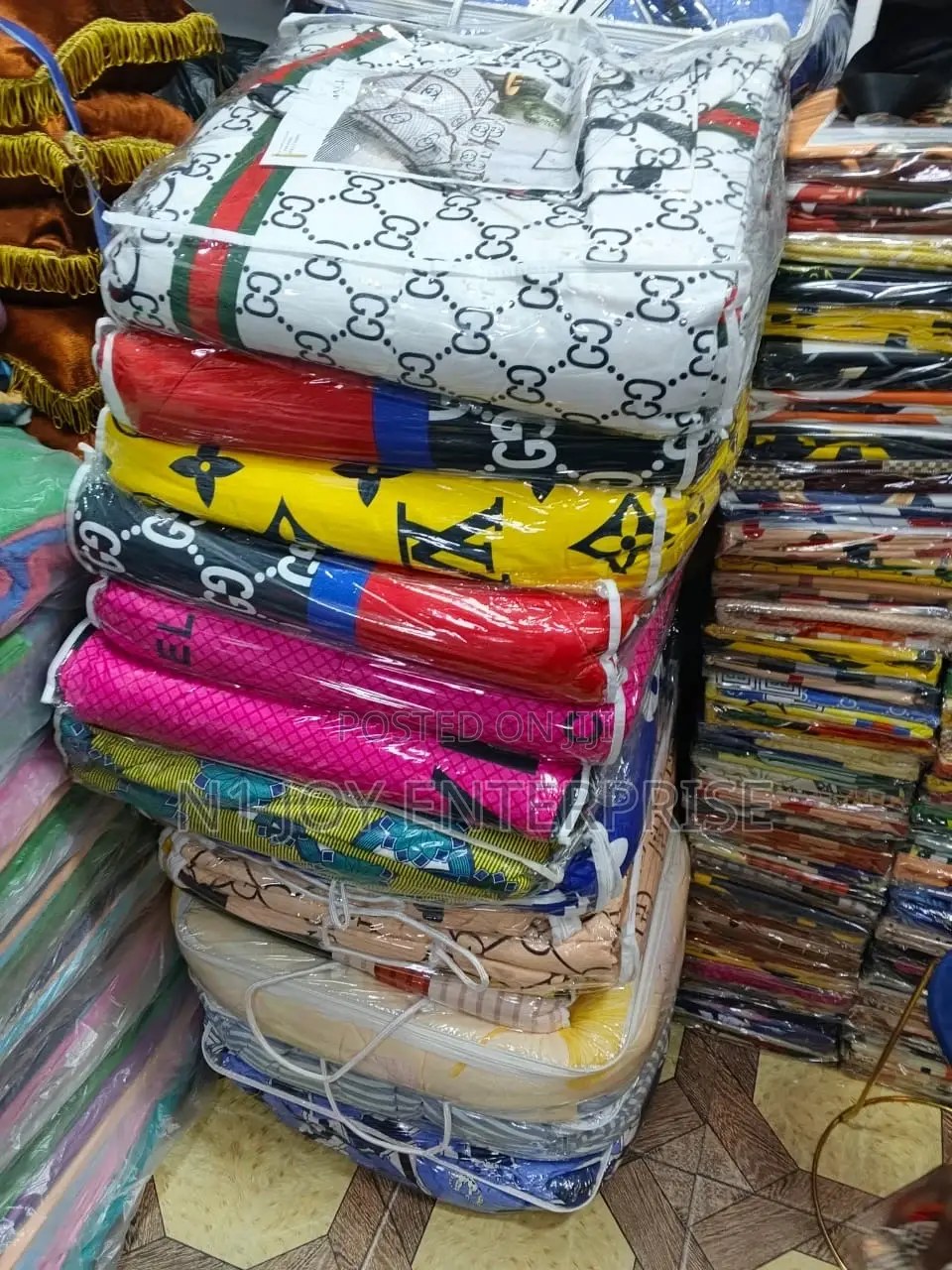 Bedspread , Bed Sheets and Duvet