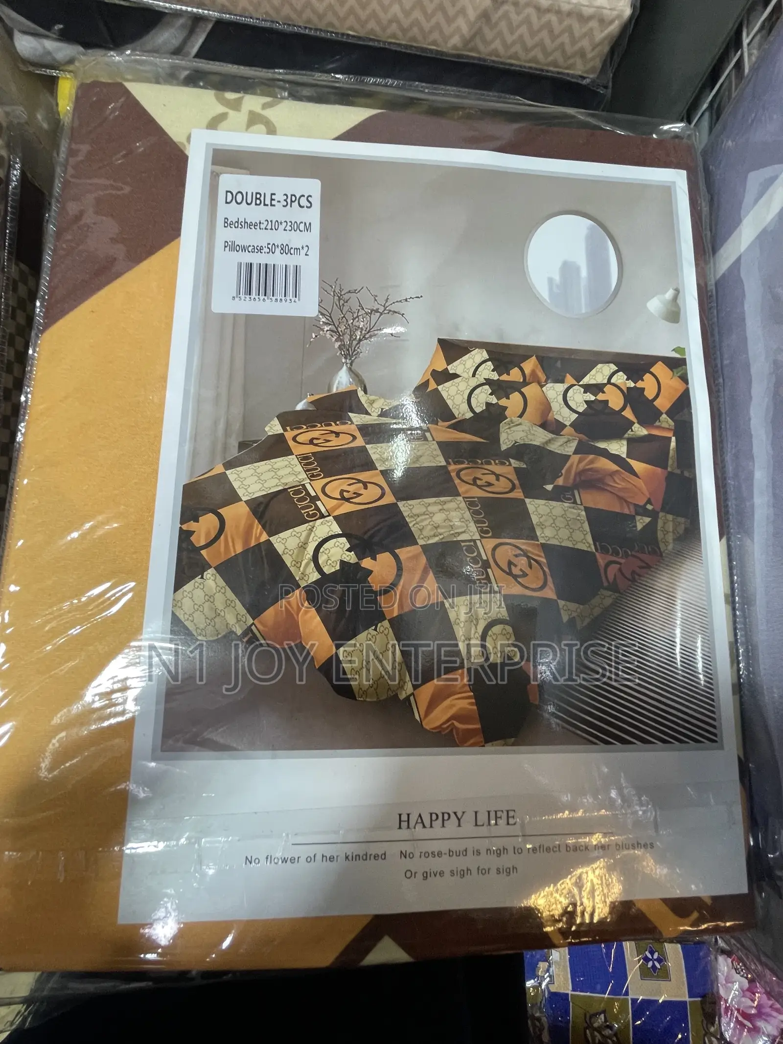 Bedspread , Bed Sheets and Duvet