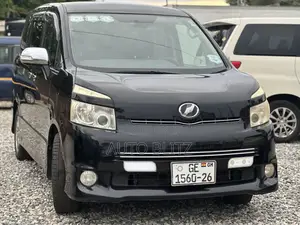 Toyota Voxy 2011 Black