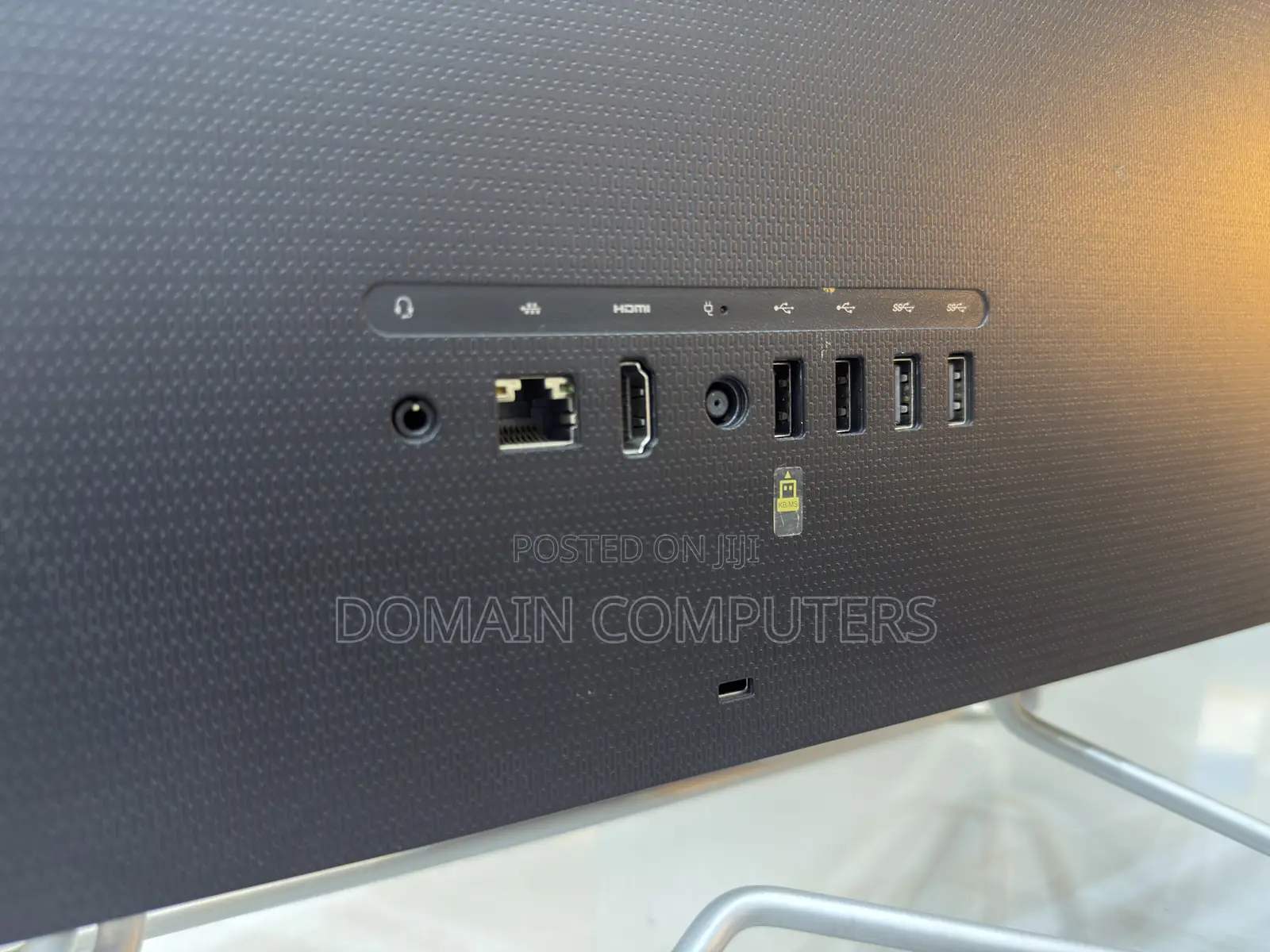 *Hp All-in-One (Aio) 24 Inches Touchscreen Display*