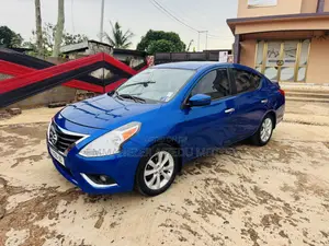 Toyota Vitz 1.3 AWD 5dr 2015 Blue