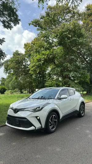 Toyota C-HR 2021 White