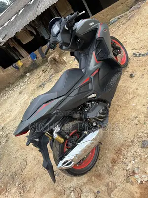 Yamaha NMAX 155 2025