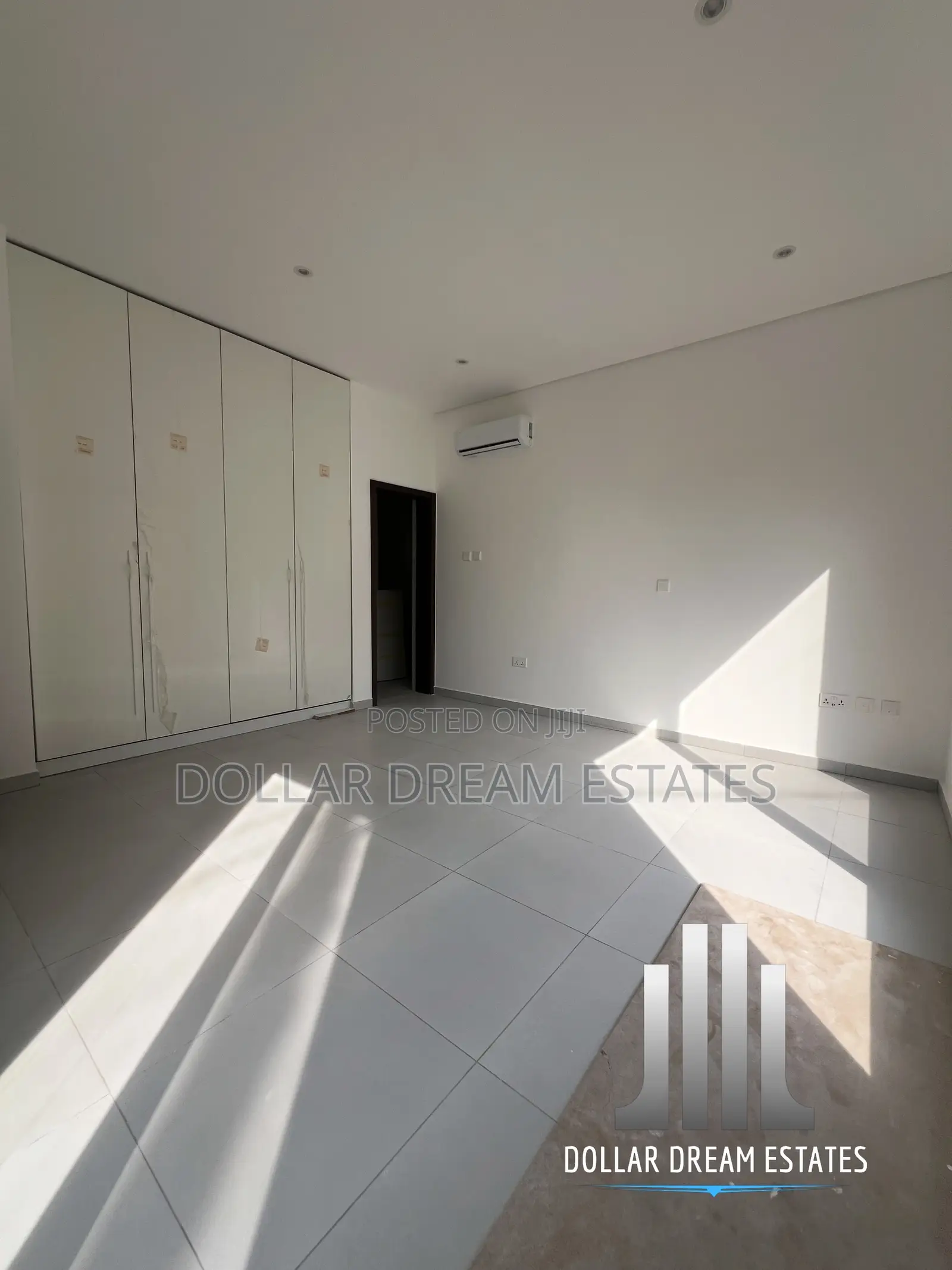 4bdrm House in Adjiriganor for sale