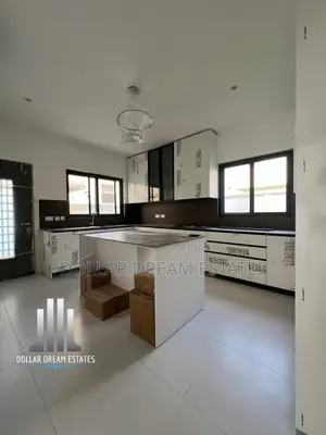 4bdrm House in Adjiriganor for sale