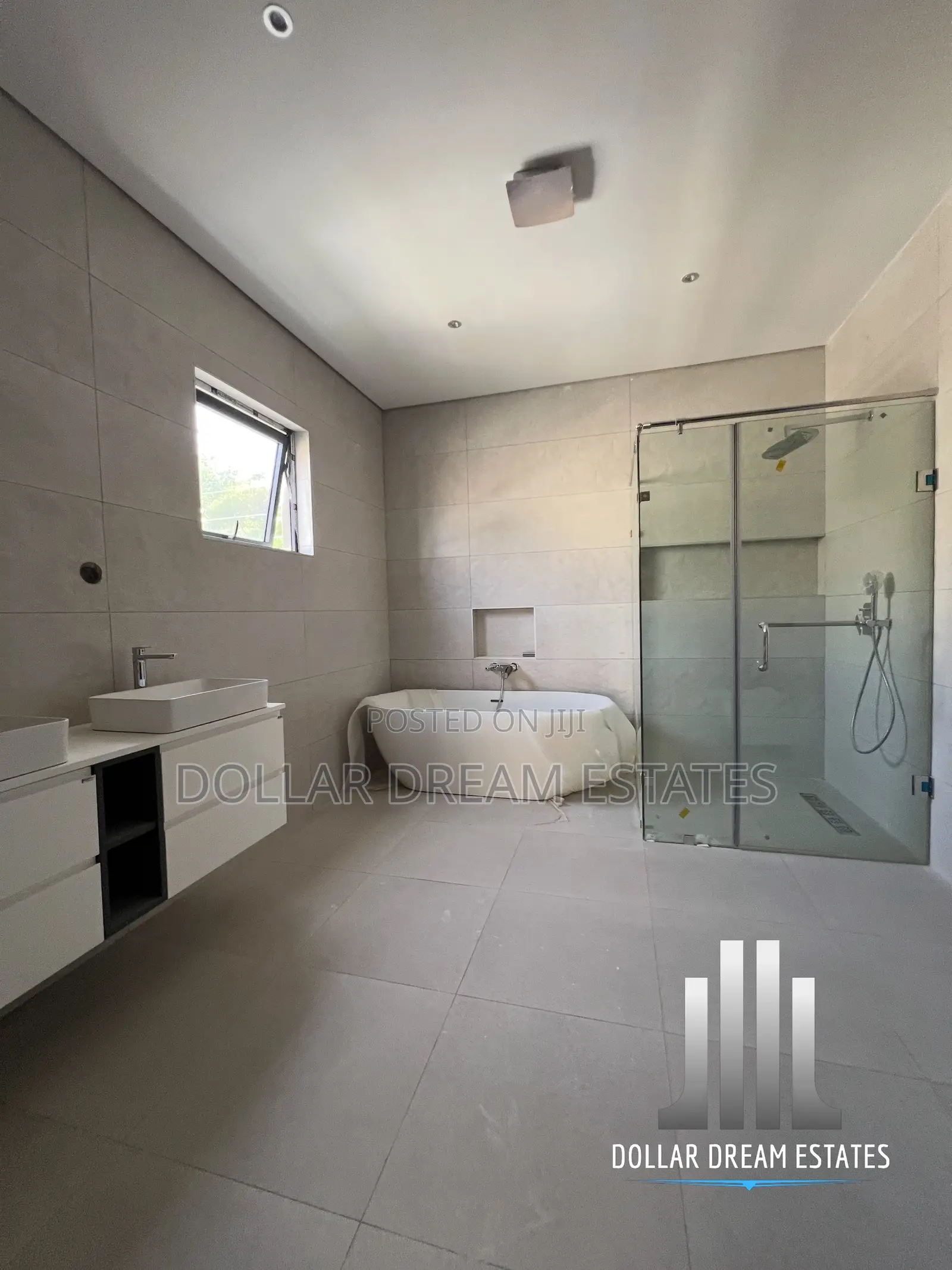4bdrm House in Adjiriganor for sale