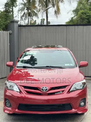 Toyota Corolla S 4dr Sedan (1.8L 4cyl 4A) 2013 Red