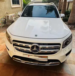 Mercedes-Benz GLB-Class 2021 White