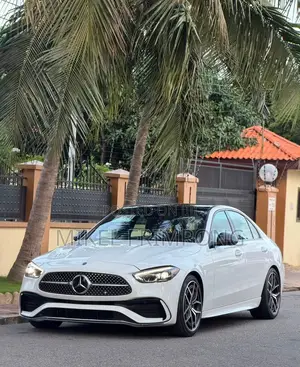 Mercedes-Benz C300 2023 White