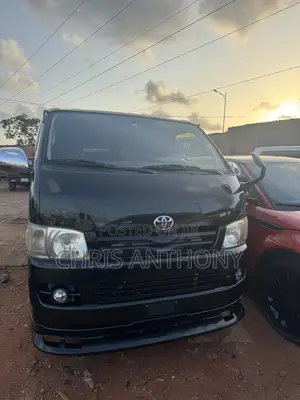 Toyota HiAce 2008 Black
