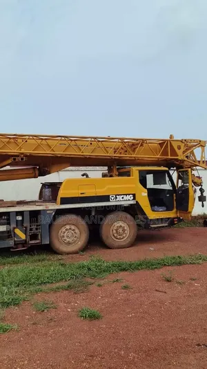 XCMG Mobile Truck Crane.