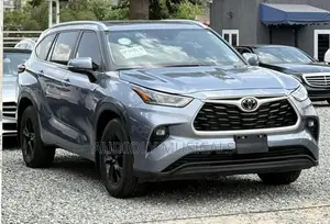 Toyota Highlander XLE AWD 2024 Gray