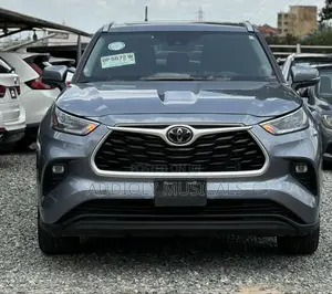Toyota Highlander XLE AWD 2024 Gray