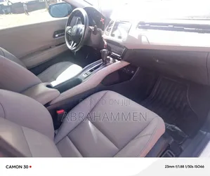 Honda HR-V Touring AWD 2019 White