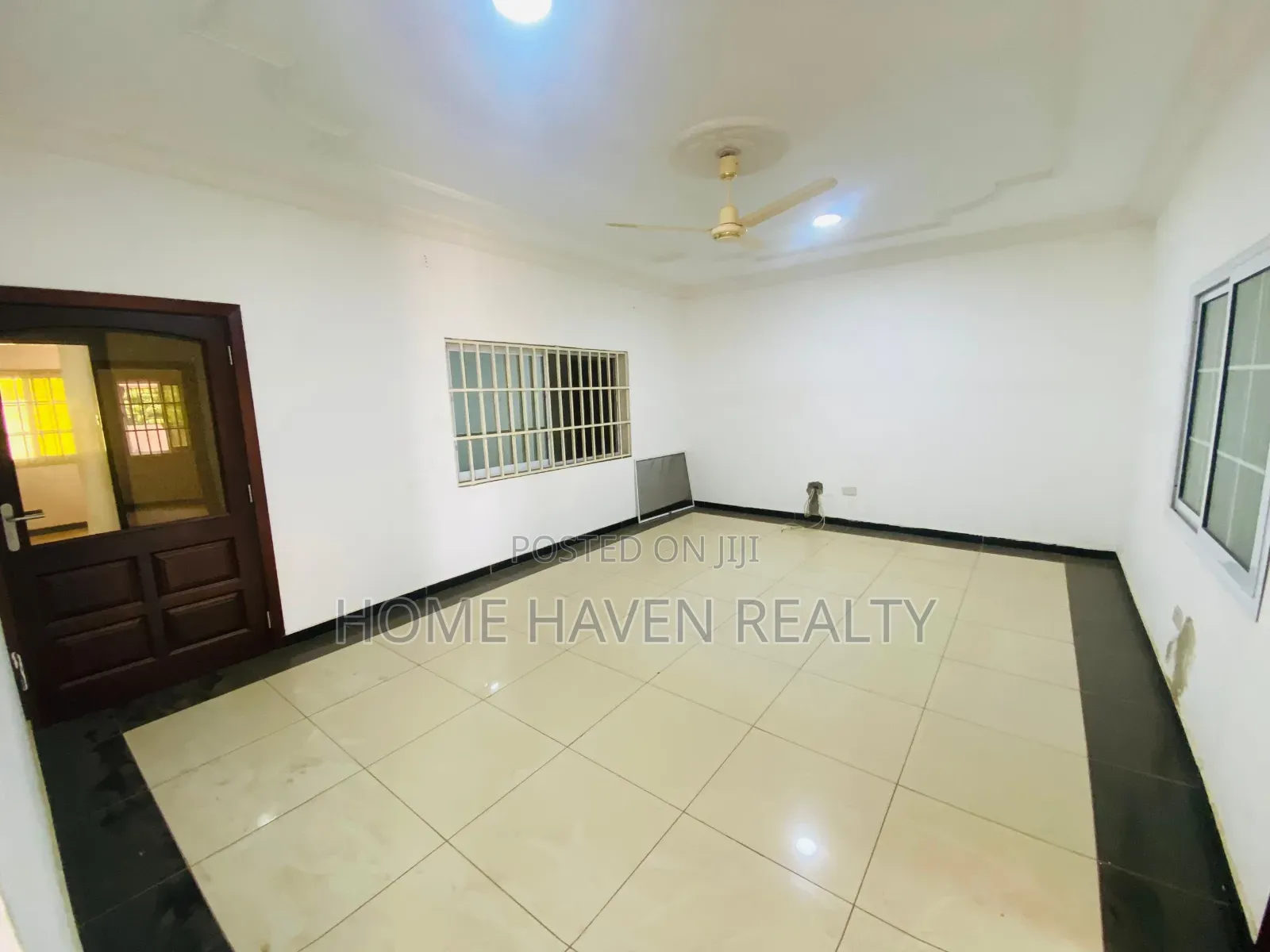 10bdrm House in Tema Afienya, for rent