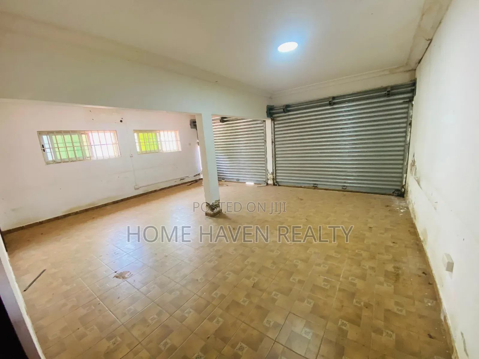 10bdrm House in Tema Afienya, for rent