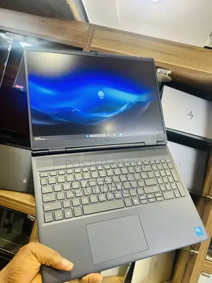 Laptop Alienware 16 Aurora 32GB Intel Core 7 SSD 1T