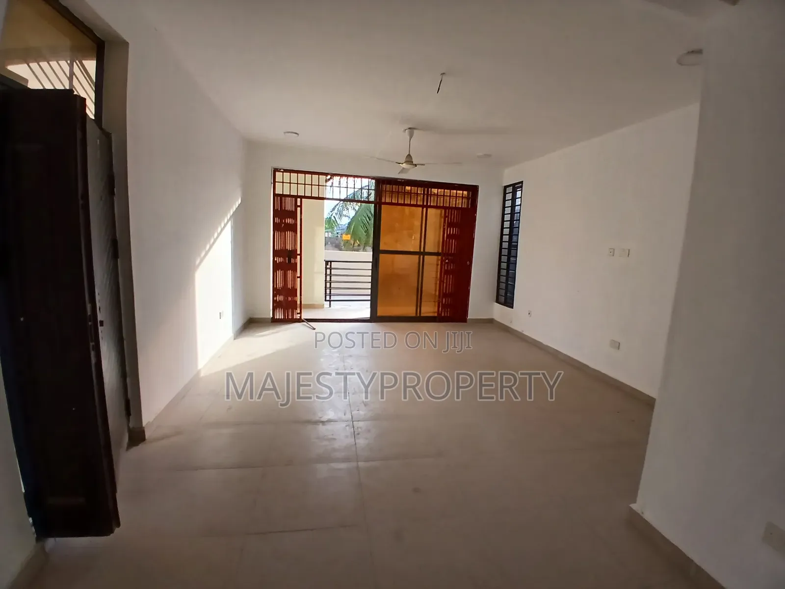 3bdrm Apartment in Batsona, Baatsona Total for rent