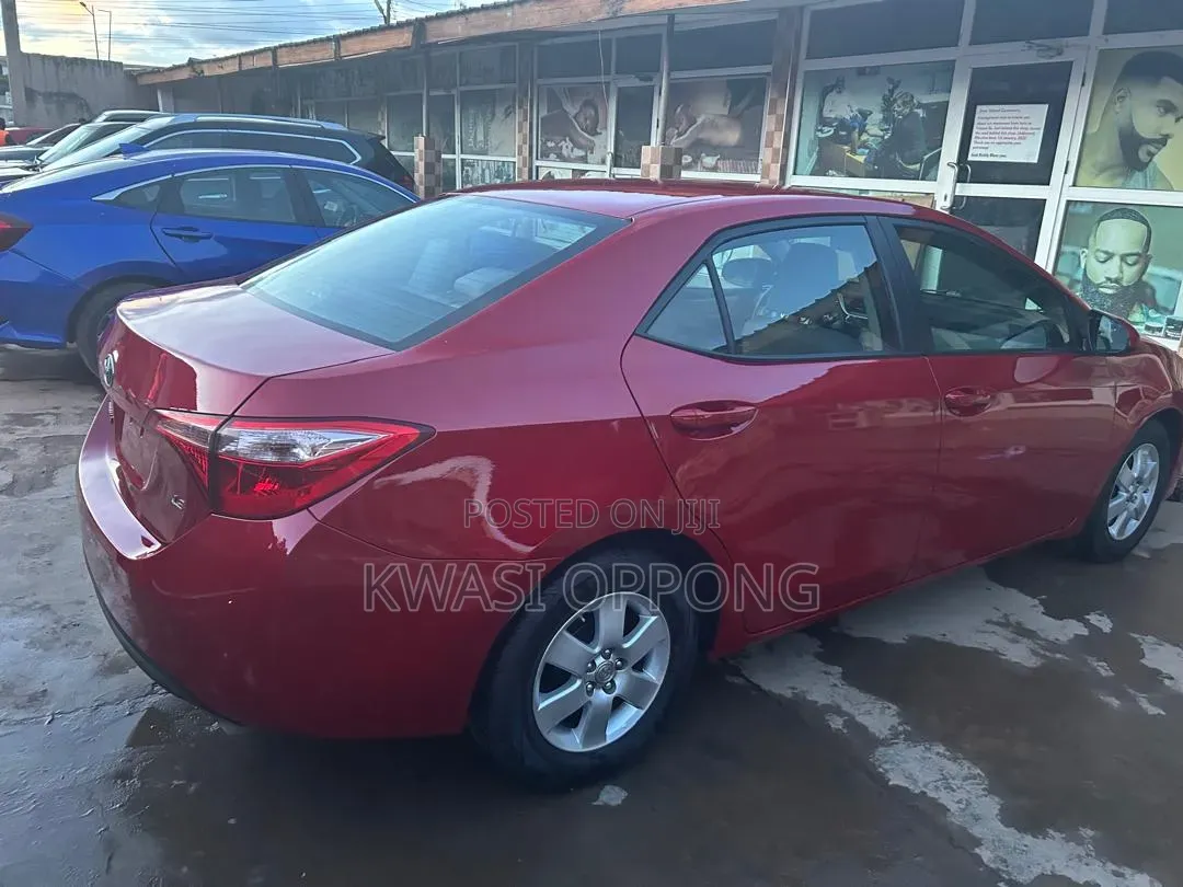 Toyota Corolla 2018 Red