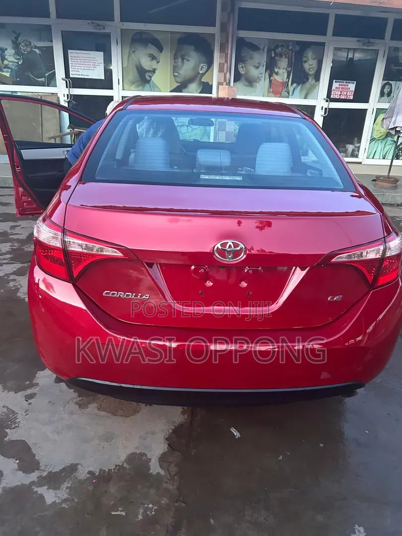 Toyota Corolla 2018 Red