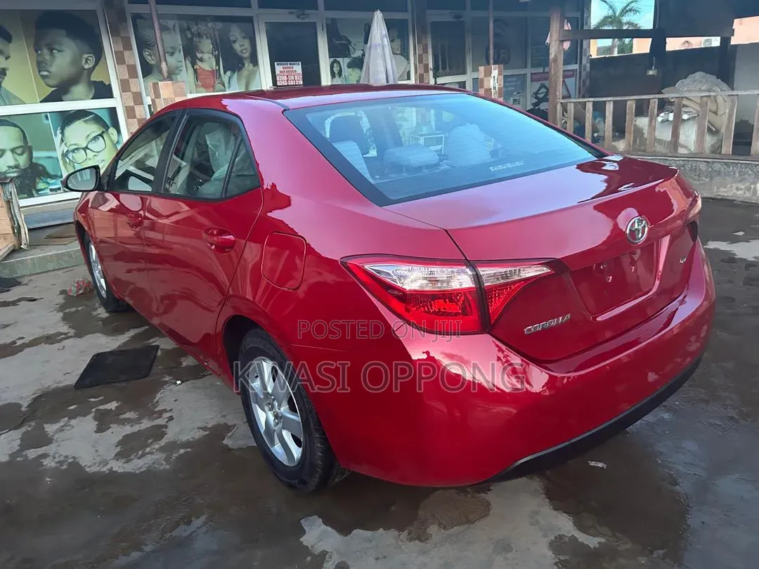 Toyota Corolla 2018 Red