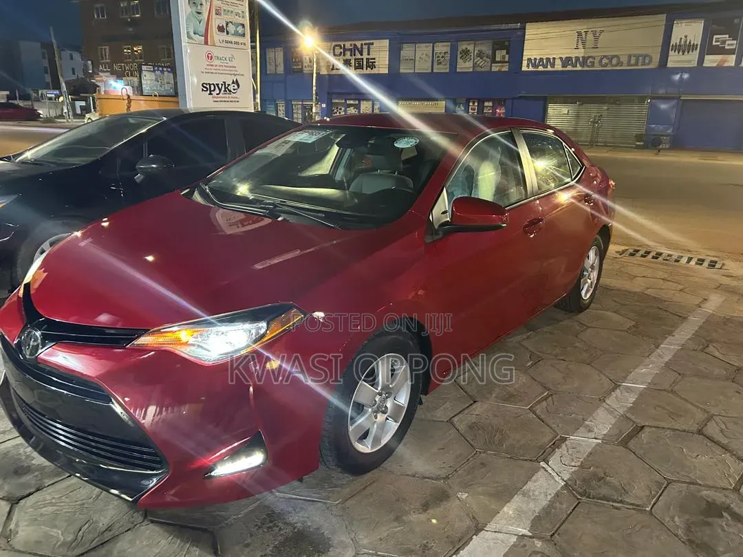Toyota Corolla 2018 Red