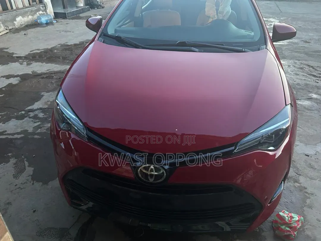 Toyota Corolla 2018 Red