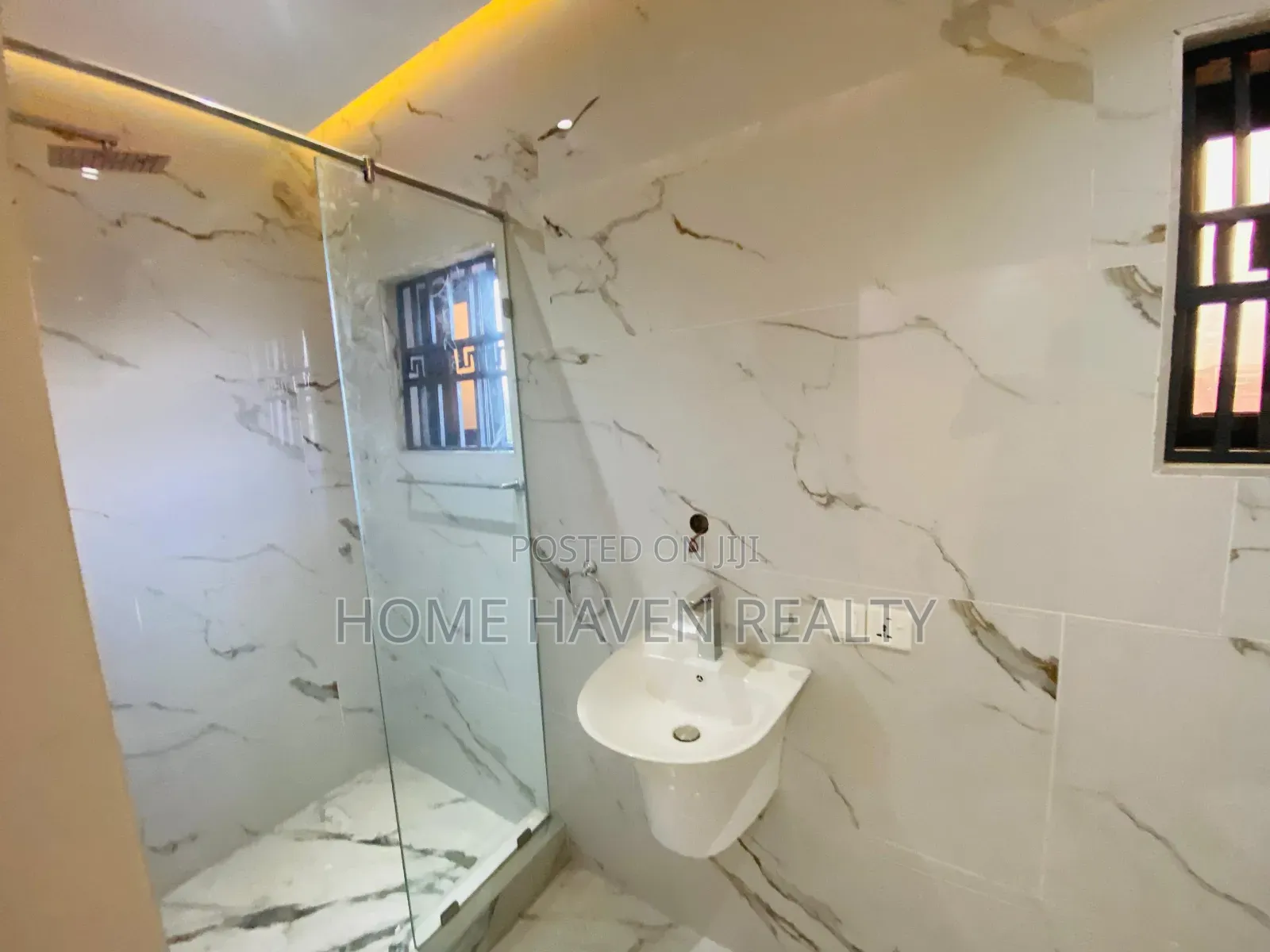 2bdrm Apartment in Achimota