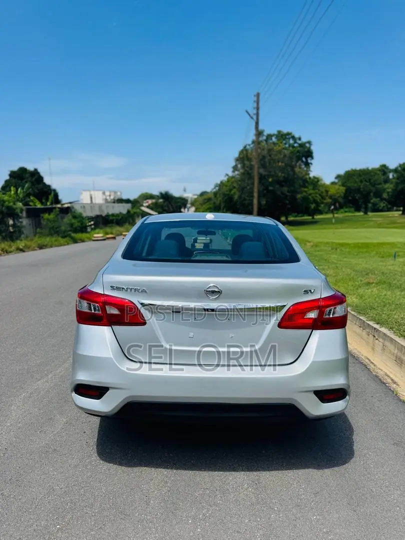 Nissan Sentra 2017 Silver