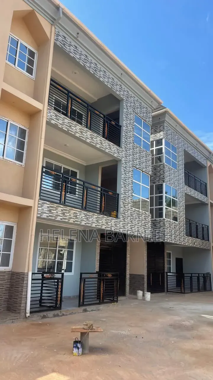 2bdrm Apartment in Helena Estate Agency, Ga East Municipal for rent