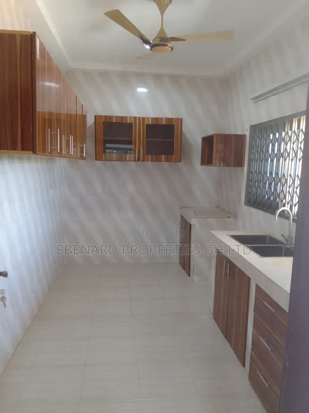 2bdrm Apartment in Ebenard Properties, Baatsona Total for rent