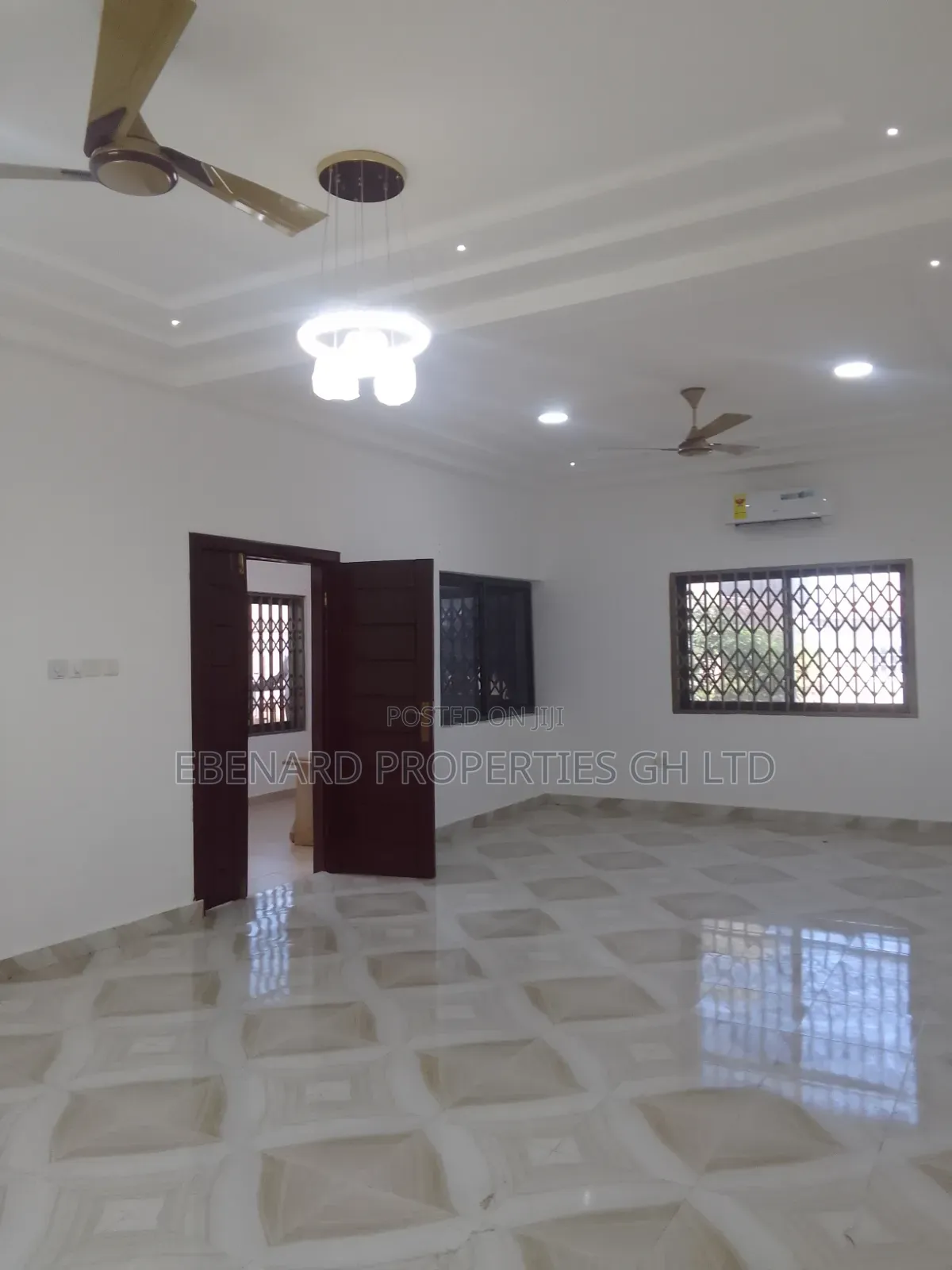 2bdrm Apartment in Ebenard Properties, Baatsona Total for rent
