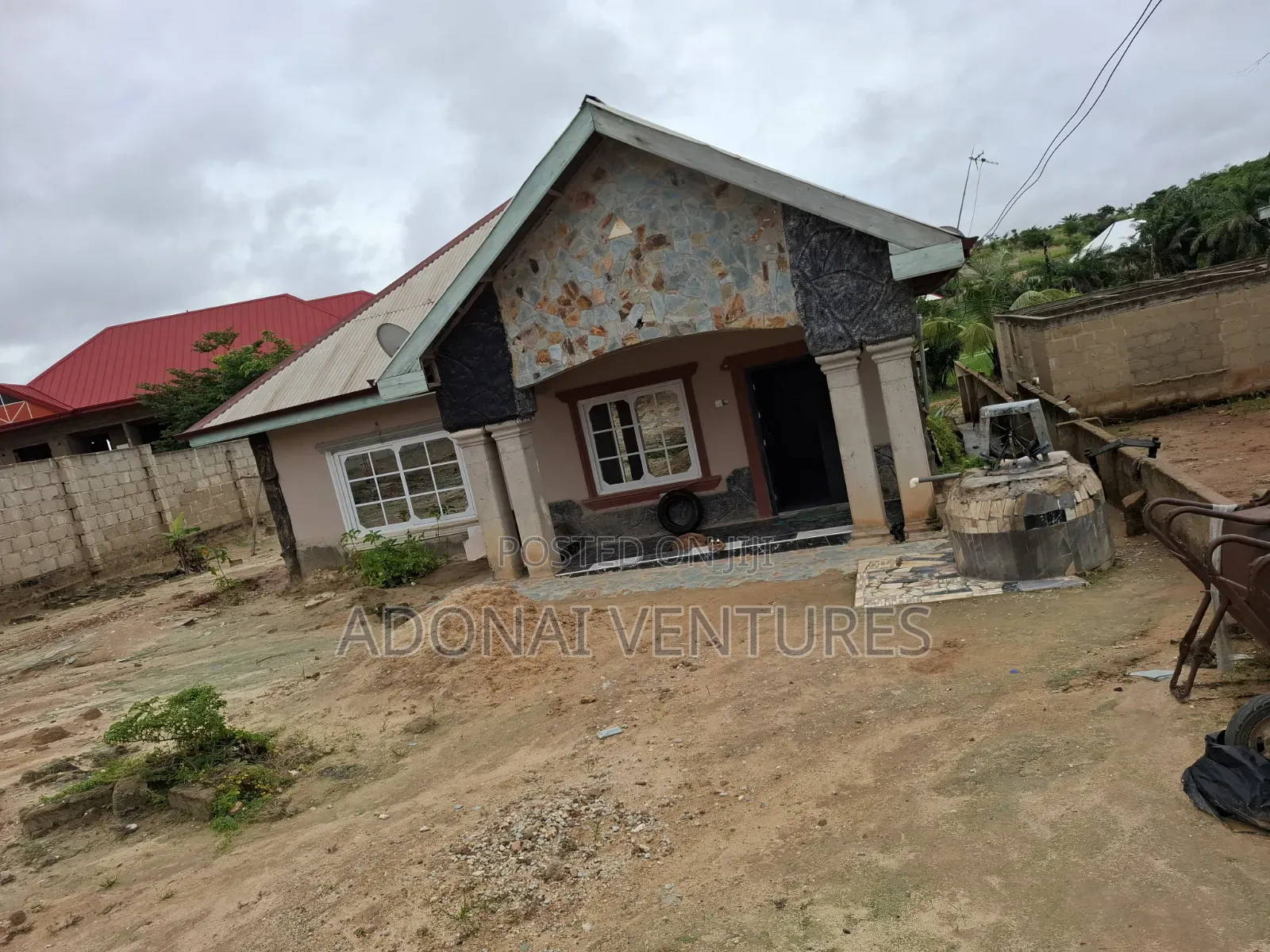 3bdrm House in Sokoban Ampabame, Kumasi Metropolitan for sale