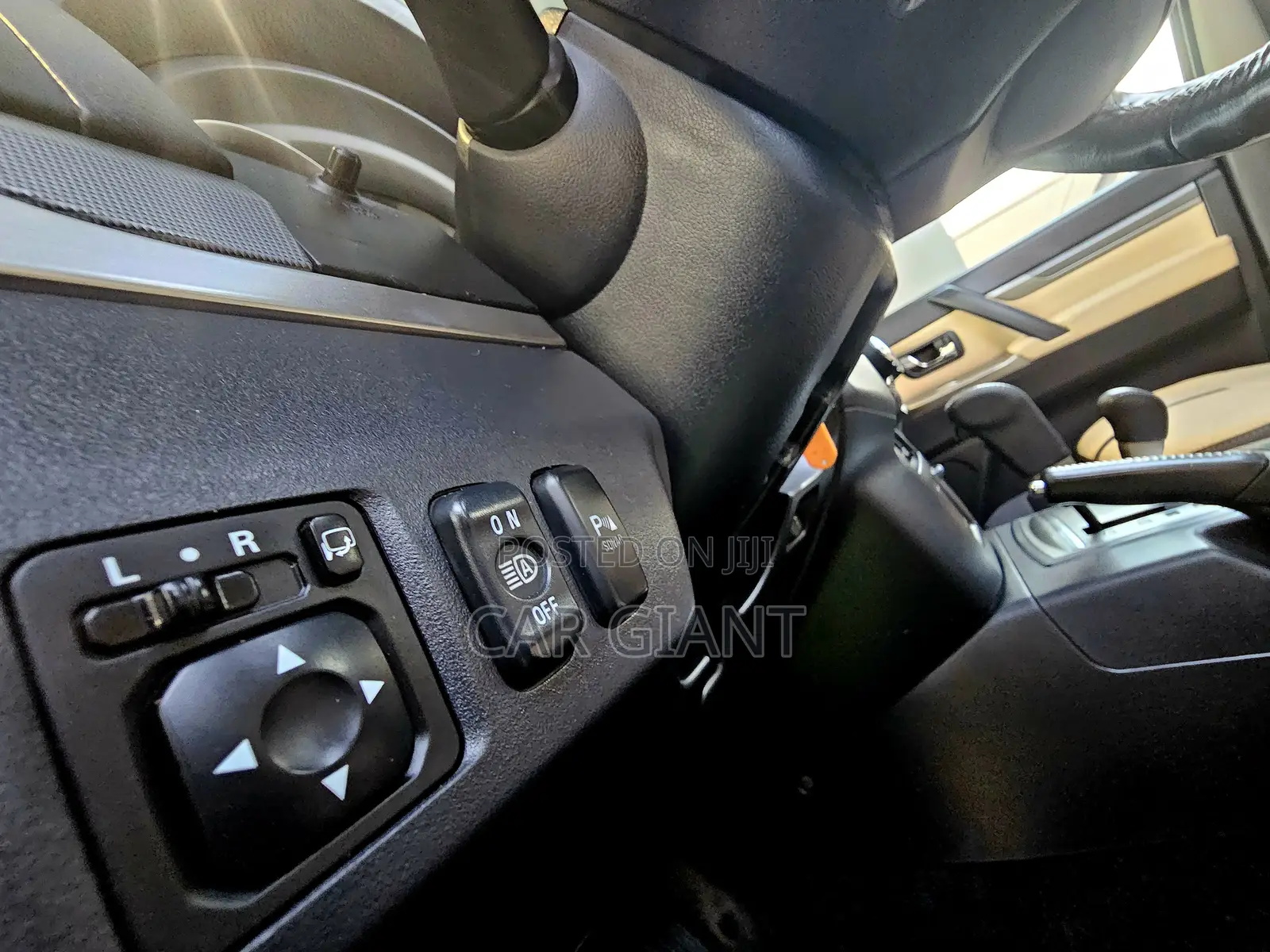 Mitsubishi Pajero 2022 Silver