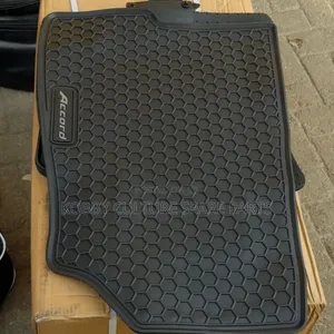 Original Honda Accord 2018-25 Floor Mats Available for All Cars