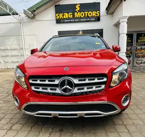Mercedes-Benz GLA 250 2018 Red