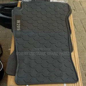 Original Mercedes-Benz Floor Mats Available for All Cars