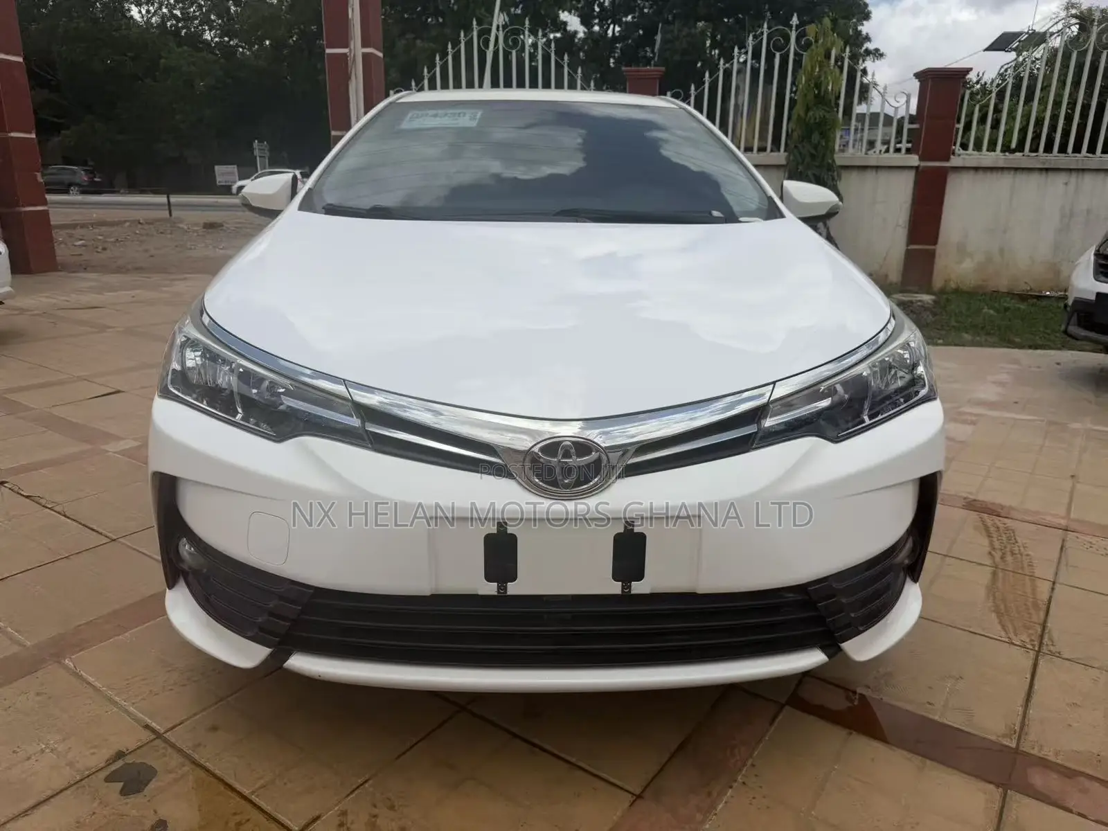 Toyota Corolla 2019 White